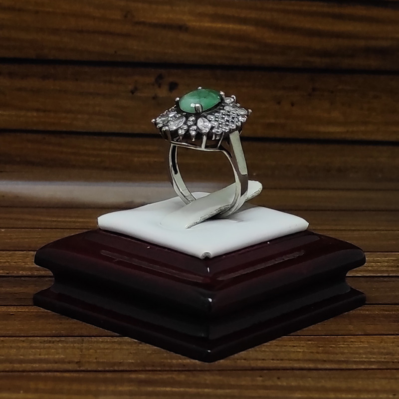 انگشتر نقره زنانه سلین کالا مدل زمرد طبیعی کد Mps-5