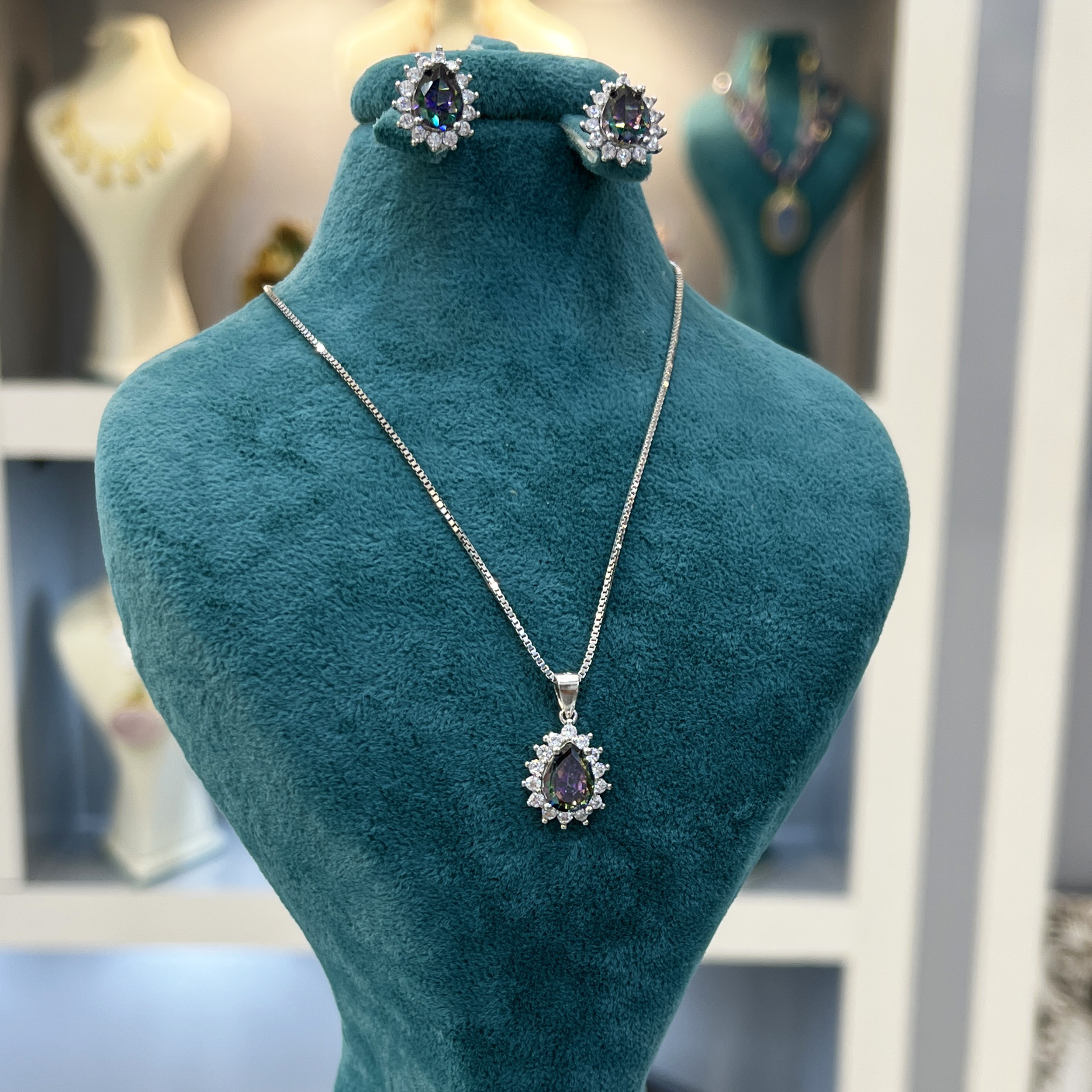 نیم ست نقره زنانه مدل جواهری نگین های اتریشی و روکش آب رادیوم کد 0017