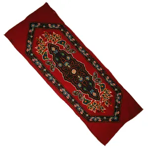 رومیزی سوزن دوزی مدل P014