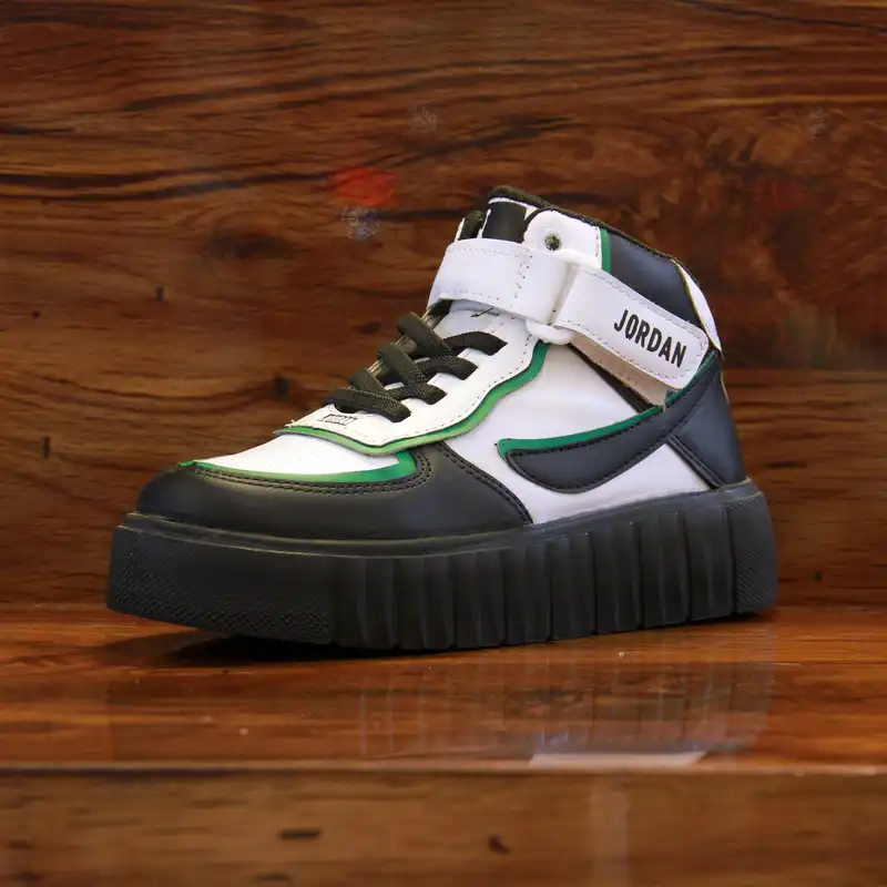 کفش پیاده روی بچگانه مدل ساقدار کد Ba184