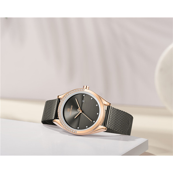 ساعت مچی عقربه ای زنانه نیوی فورس مدل NF5015 RGB