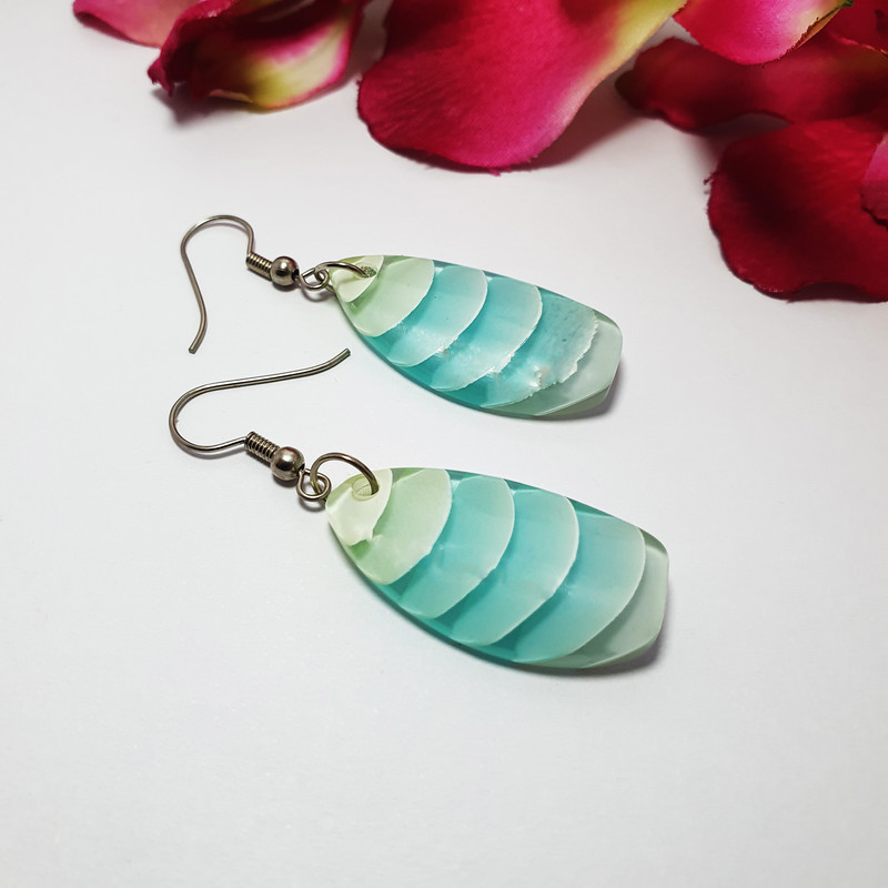 گوشواره زنانه مدل رزینی 513 گوشواره زنانه مدل رزینی 513