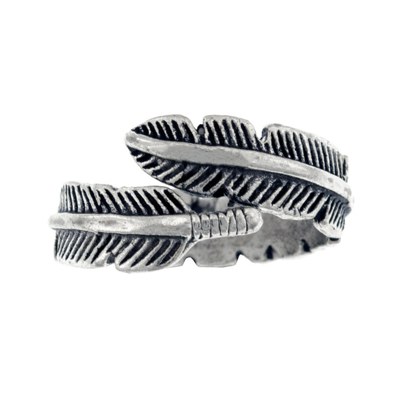 انگشتر زنانه برانت طرح پر شاهین انگشتر زنانه برانت طرح پر شاهین