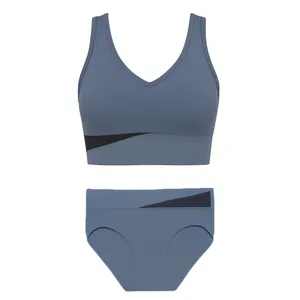 ست نیم تنه و شورت ورزشی زنانه مدل BodyTone 05