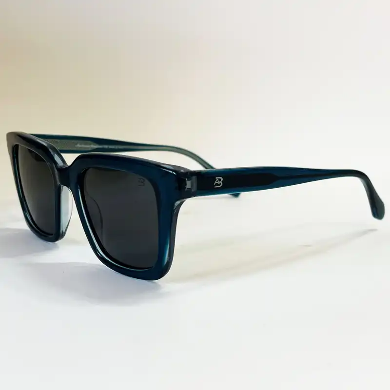 عینک آفتابی آنتونیو باندراس مدل G2073