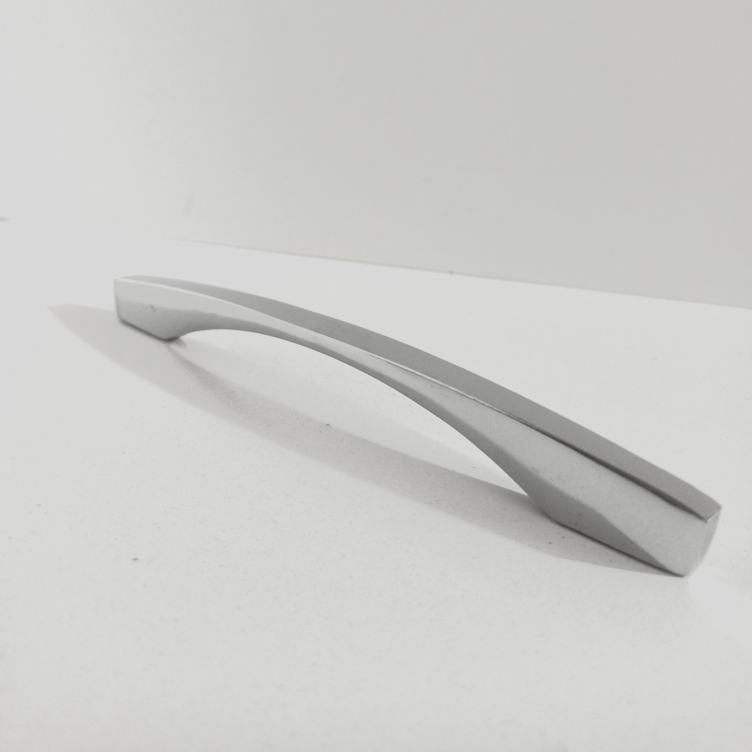 دستگیره کابینت مدل B40 دستگیره کابینت مدل B40