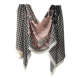 شال زنانه مدل نخی gc35