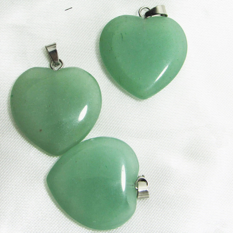 آویز گردنبند بچگانه مدل سنگ قلب اونتورین