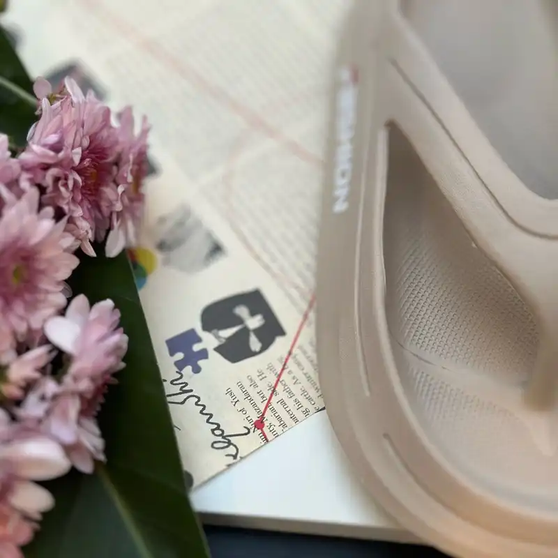 دمپایی لاانگشتی زنانه مدل نگار کد CR