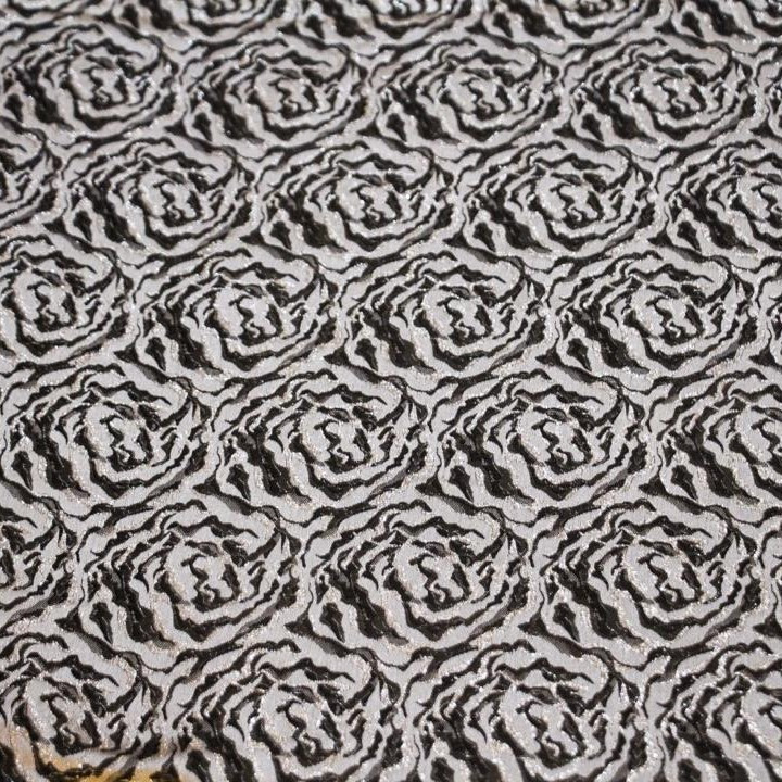 پارچه مانتو طرح گل رز کد J007