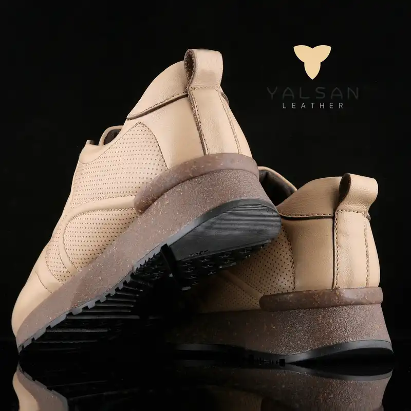 کفش روزمره زنانه چرم یلسان مدل ناتاشا کد GN-632-krm