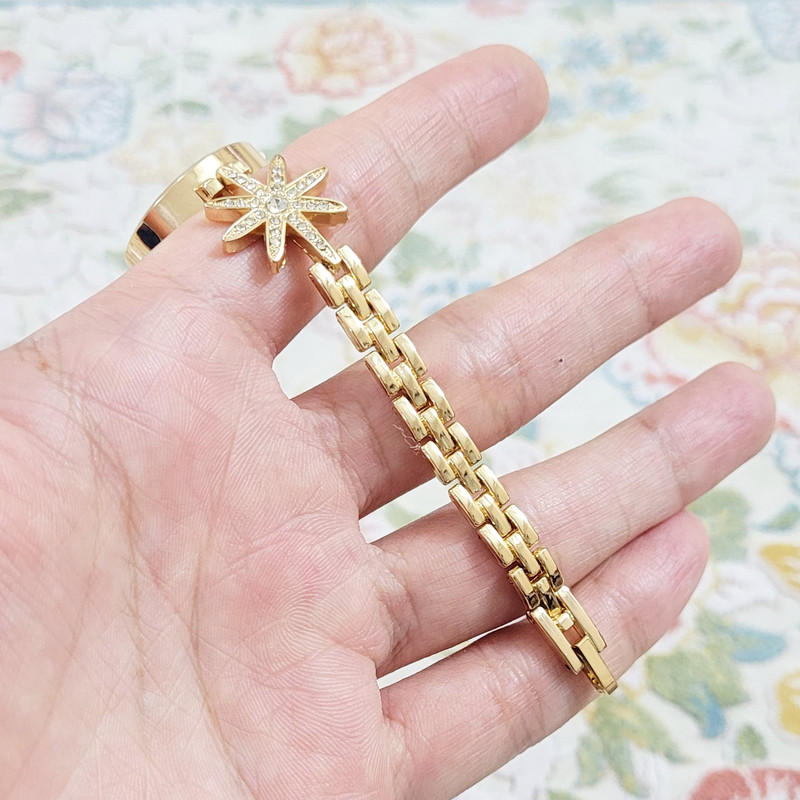 ساعت مچی عقربه ای دخترانه مدل ستاره کد 1 ساعت مچی عقربه ای دخترانه مدل ستاره کد 1