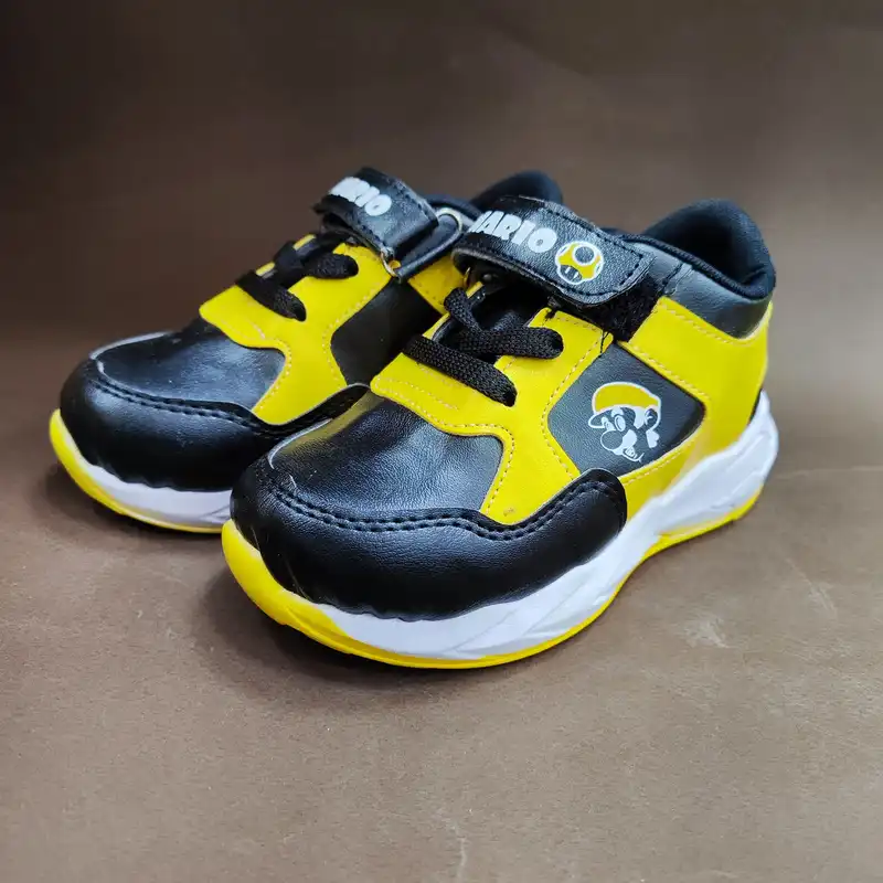 کفش مخصوص پیاده روی مدل 2025