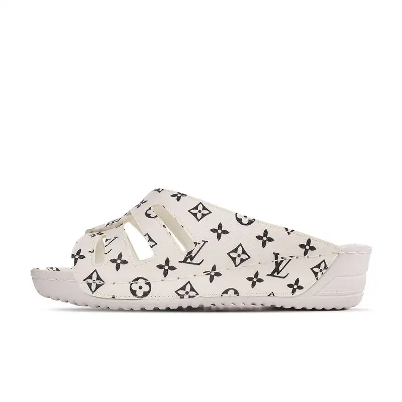 دمپایی زنانه پاتکان مدل 198C کد 18