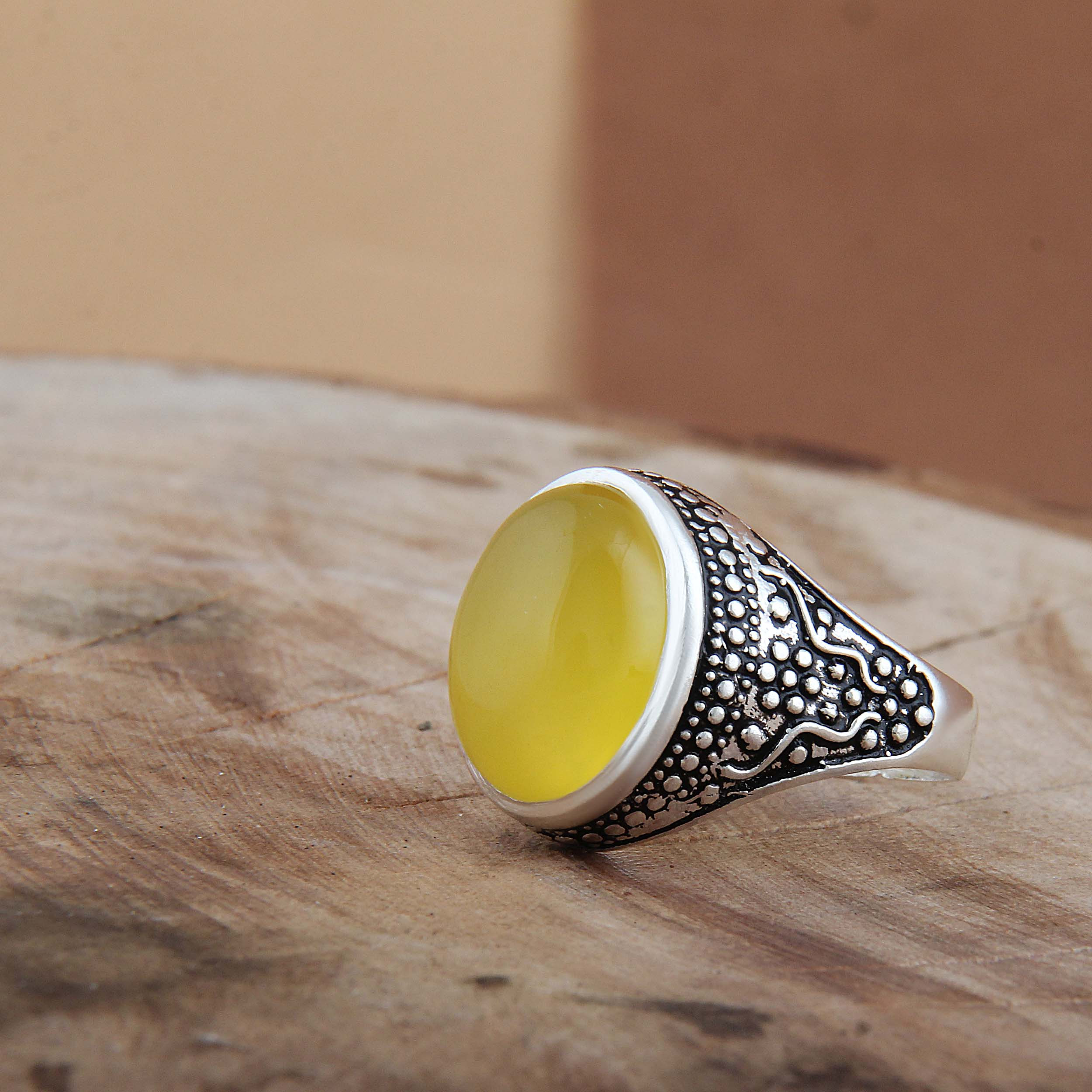 انگشتر نقره مردانه بازگانی میلادی مدل عقیق شرف الشمس رکاب سیلندری کد AM_4239