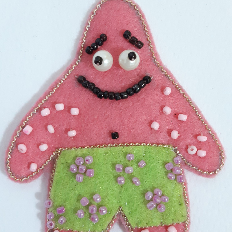 سنجاق سینه دخترانه مدل پاتریک کد 056 سنجاق سینه دخترانه مدل پاتریک کد 056