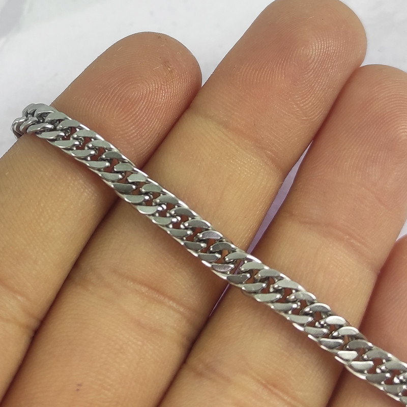 زنجیر زنانه سلین کالا کد T48