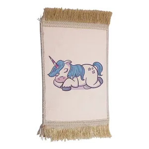 فرش ماشینی دیوارکوب مدل یونیکورن کد 61