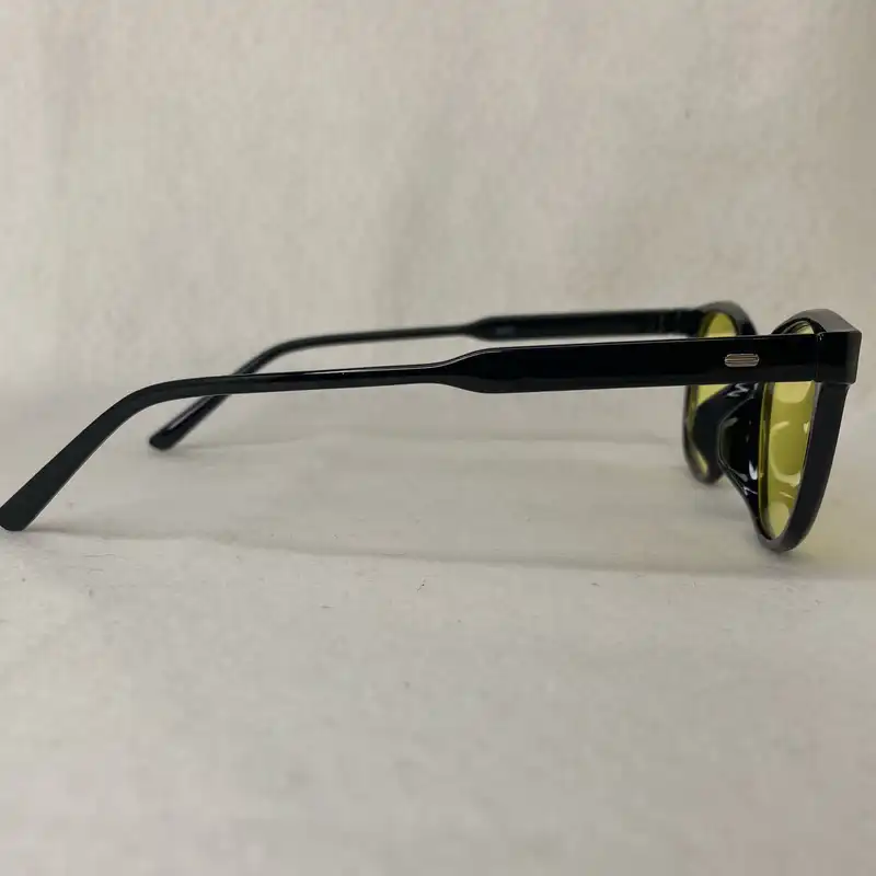 عینک آفتابی کد 207