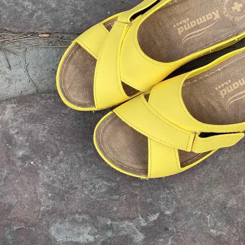 دمپایی زنانه مدل طبی دوختی کد Yw-900002