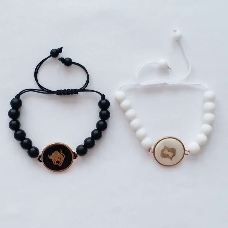 دستبند مدل ماه تولد اسفند و اردیبهشت F143 مجموعه 2 عددی