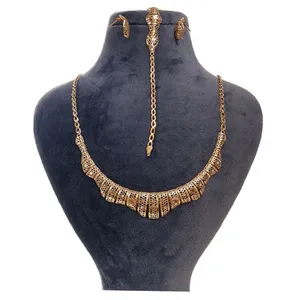 نیم ست طلا 18 عیار زنانه گالری یارطلا مدل تراش  ملانیا کد SR144-G