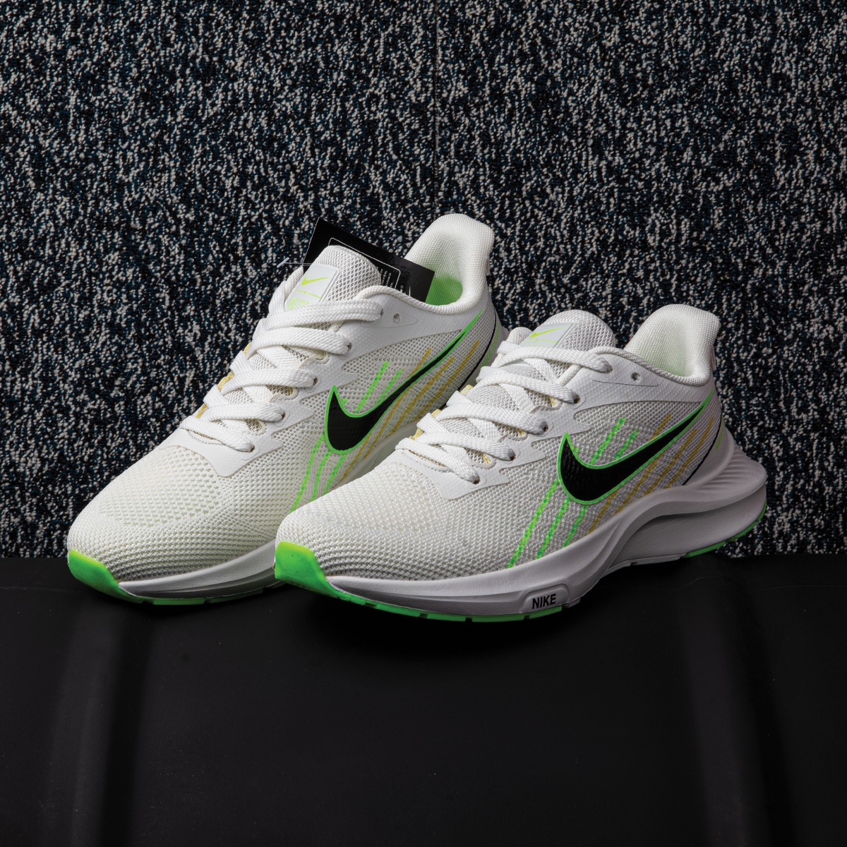 Nike zoom pegasus 33 clearance flash