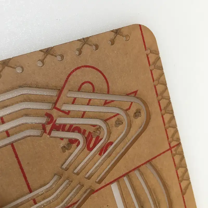 شابلون نشانه گذاری طرح کمربند مدل Stencil-Belt