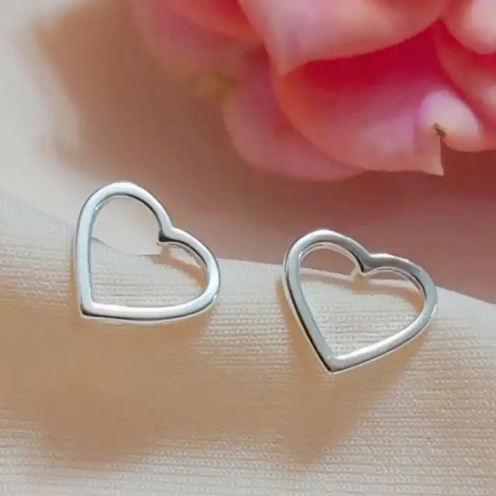 گوشواره نقره زنانه آی ام مدل قلب