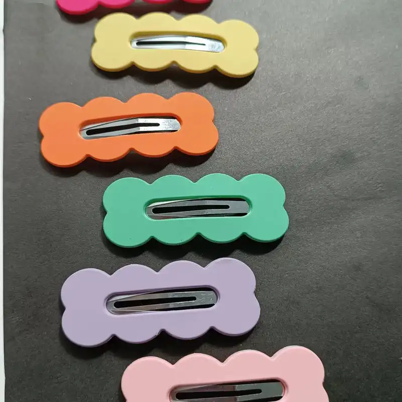 گیره مو زنانه مدل تق تقی روکش شمعی طرح بیسکویت بسته 3 عددی