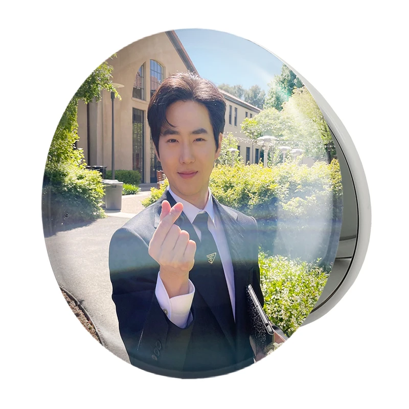 آینه جیبی خندالو طرح سوهو گروه اکسو EXO مدل تاشو کد 16823 