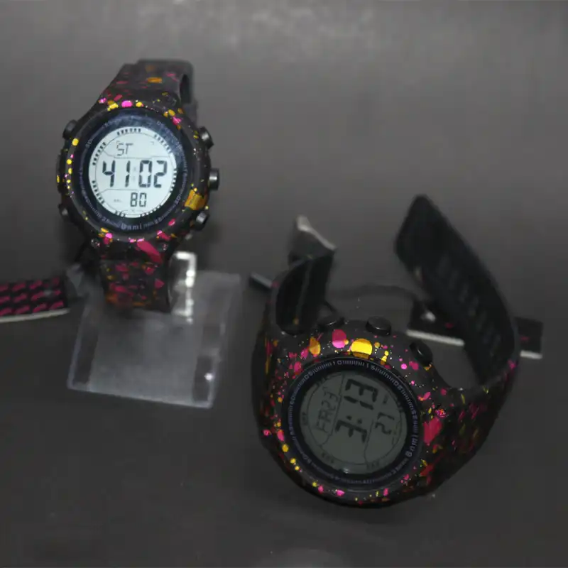 ست ساعت مچی دیجیتال زنانه و مردانه مدل bnmi-go