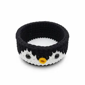 سبد قلاب بافی تریکو مدل پنگوئن