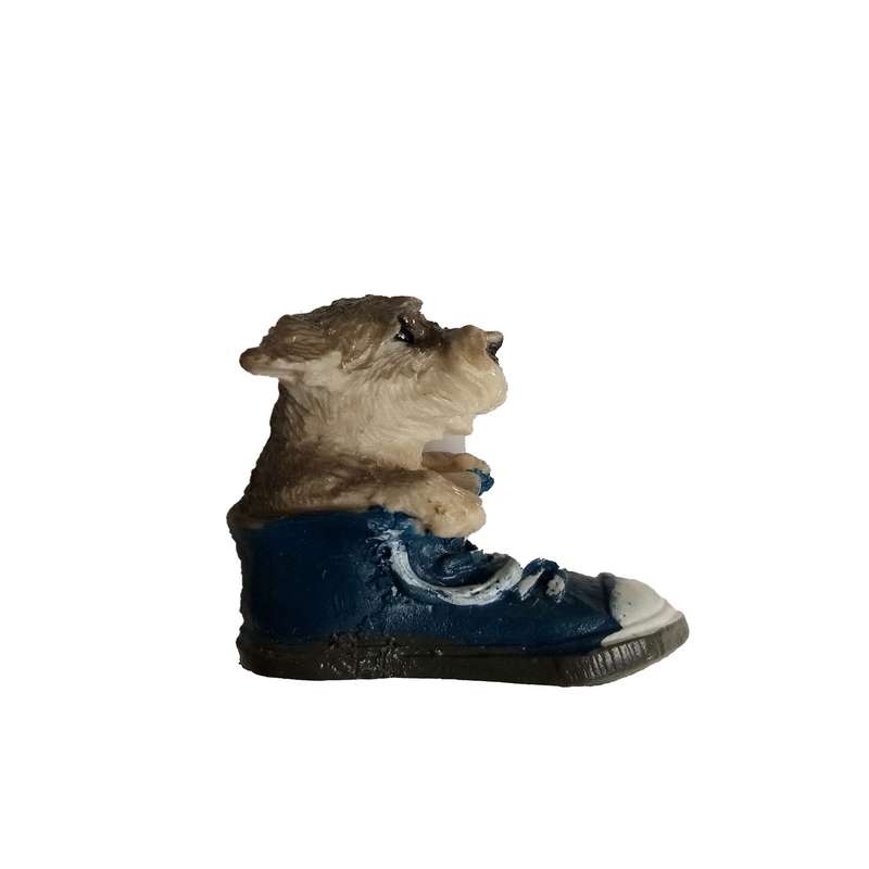 مجسمه مدل سگ چکمه پوش