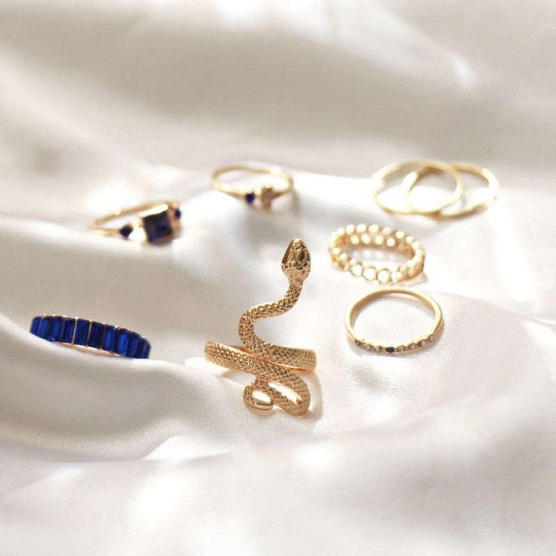 انگشتر زنانه مدل مار نگین باگتی کد N1 مجموعه 8 عددی انگشتر زنانه مدل مار نگین باگتی کد N1 مجموعه 8 عددی