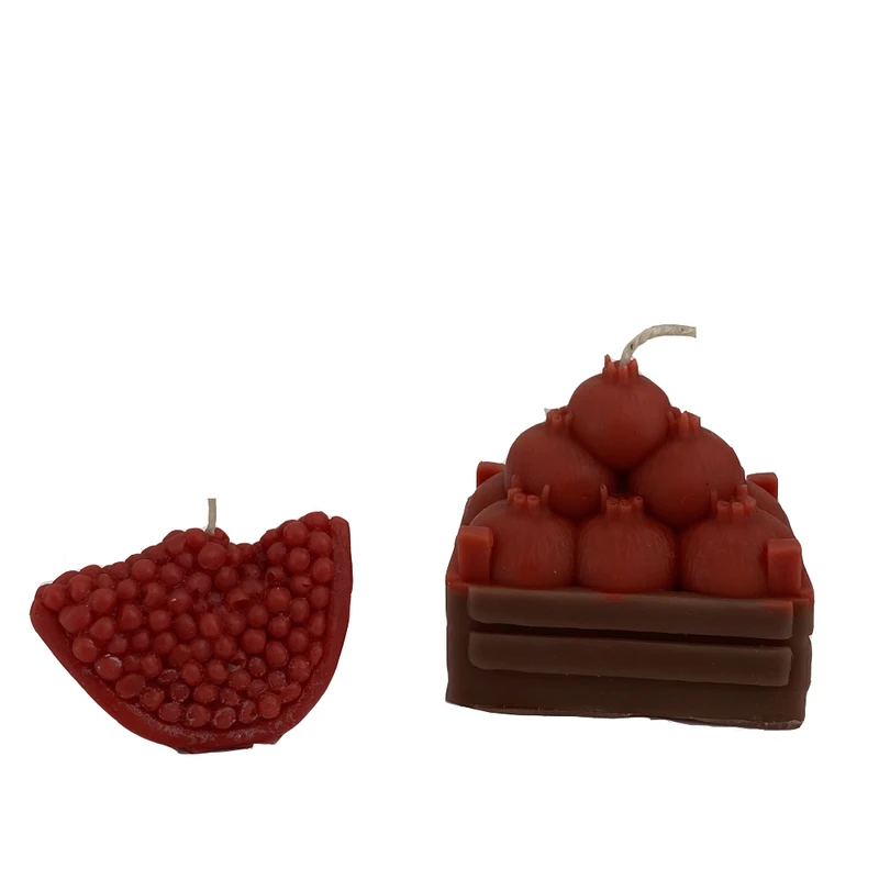 شمع دست‌ساز بدون‌بو مدل یلدایی انار کد 404 زمان اتمام 4 ساعت بسته دو عددی