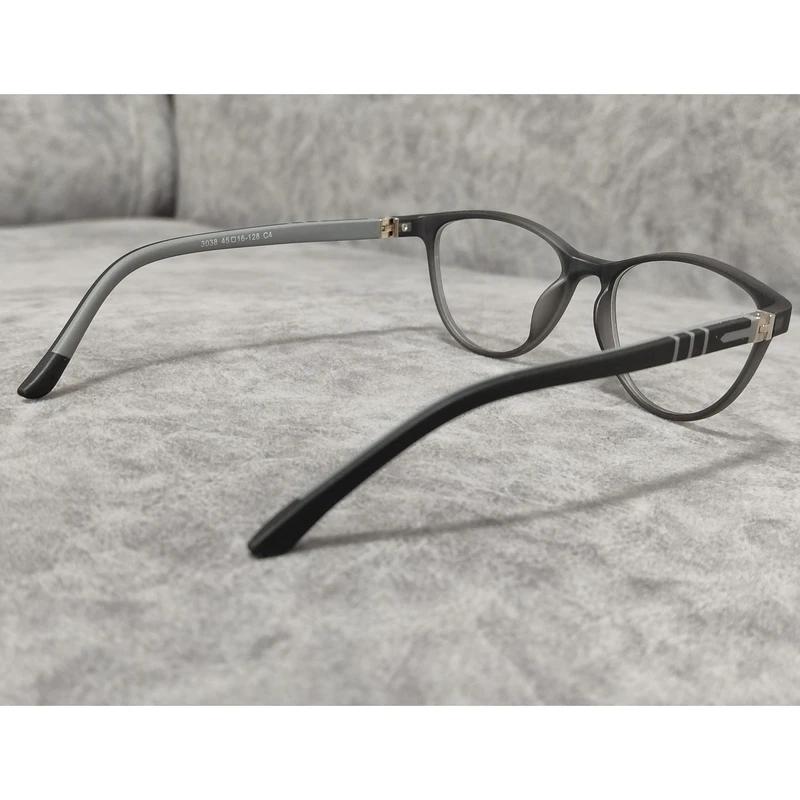 عکس شماره 7 : فریم عینک طبی بچگانه مدل ویفرر کائوچو تیار tr کد 0256