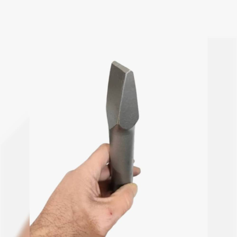 قلم چکش تخریب ماکیتا مدل نوک پهن کد D-15300 سایز 40 سانتی متر