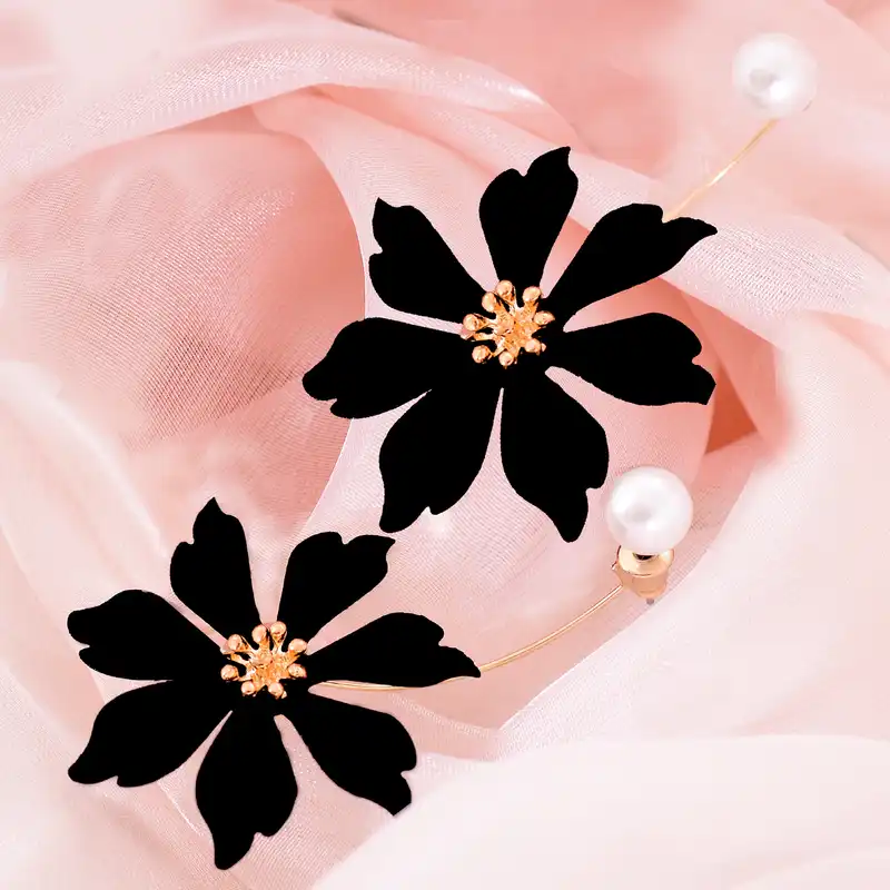 گوشواره زنانه مدل گل کدGO1567