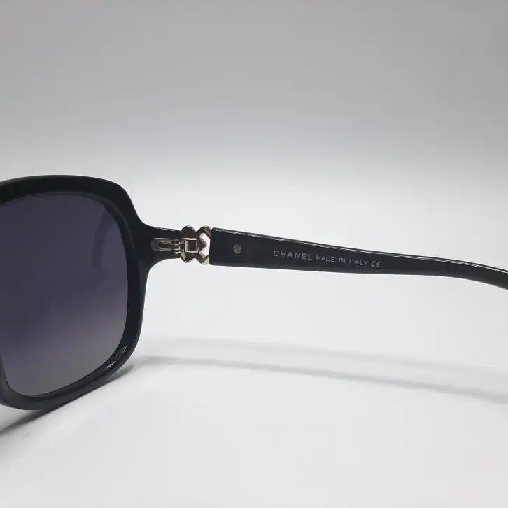 عینک آفتابی زنانه  مدل CH5826c2