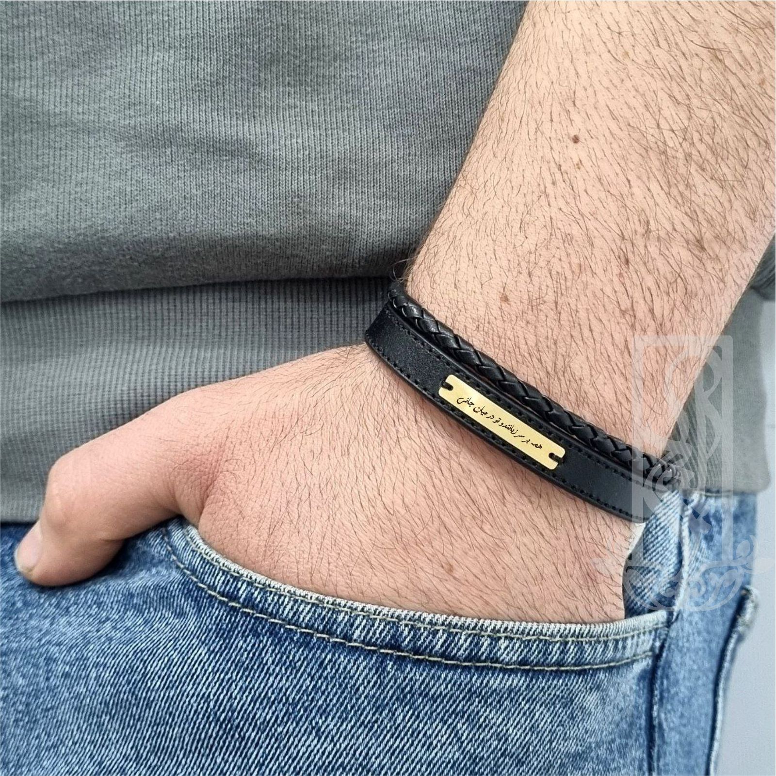 دستبند طلا 18 عیار مردانه لیردا مدل شعر همه بر سر زبانندو تو در میان جانی sher 830 -  - 3