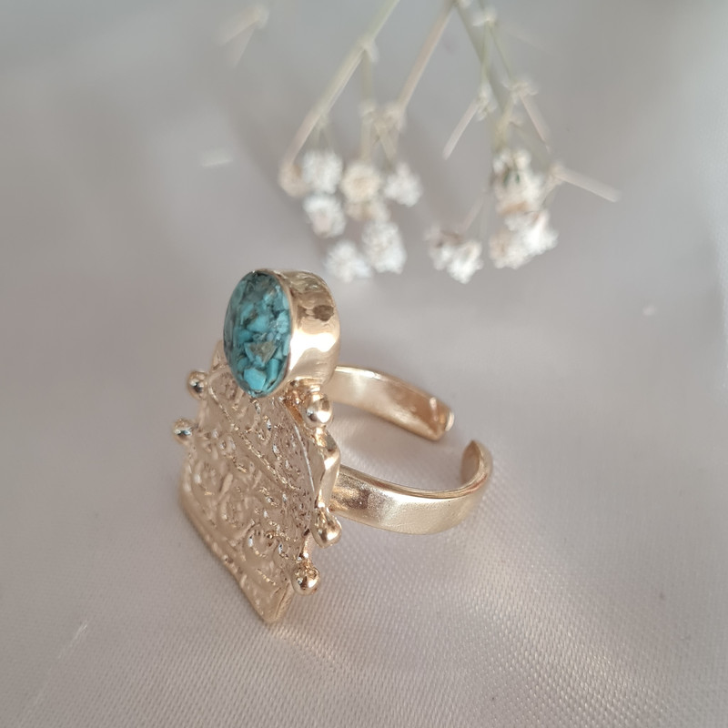 انگشتر زنانه مدل صاحب قرانیه فیروزه دار انگشتر زنانه مدل صاحب قرانیه فیروزه دار