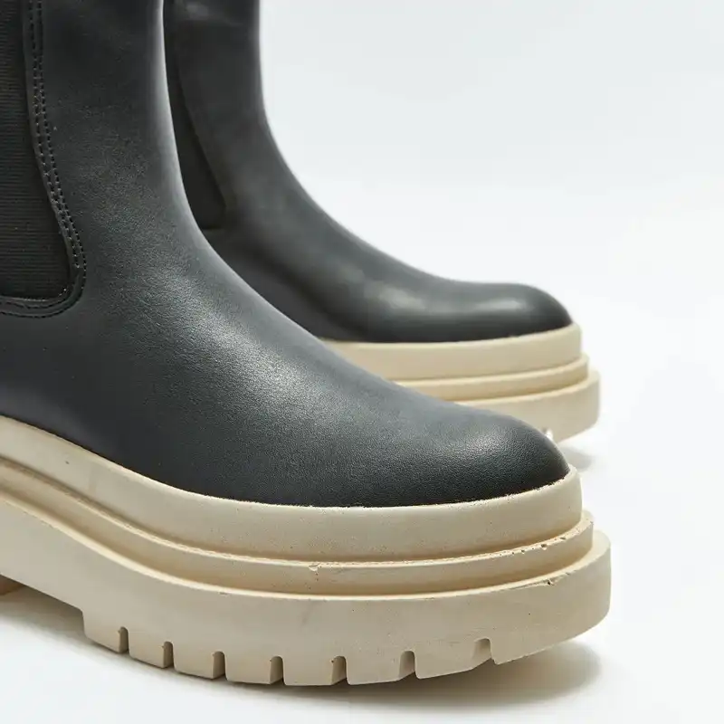 نیم بوت زنانه ال سی وایکیکی مدل فول طبی استپ دار