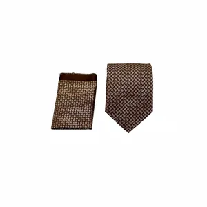 ست کراوات و دستمال جیب مردانه آریوان مدل LR7702