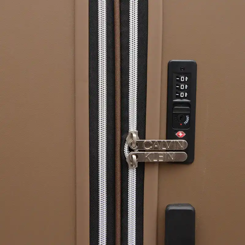 چمدان کلوین کلاین مدل ODYSSEY OD2 24 سایز متوسط