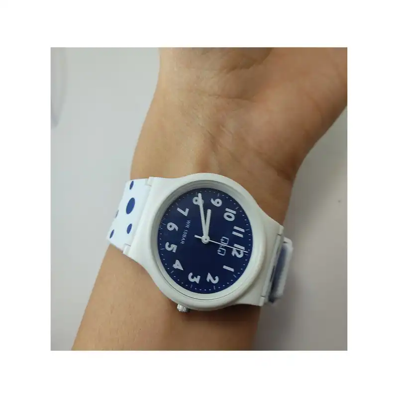 ساعت مچی عقربه ای کیو اند کیو مدل VP46J061Y