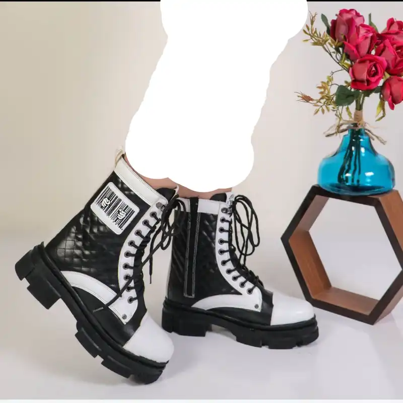 نیم بوت زنانه مدل بارکد کد 64