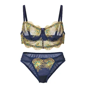 ست شورت و سوتین زنانه مدل بالکنی