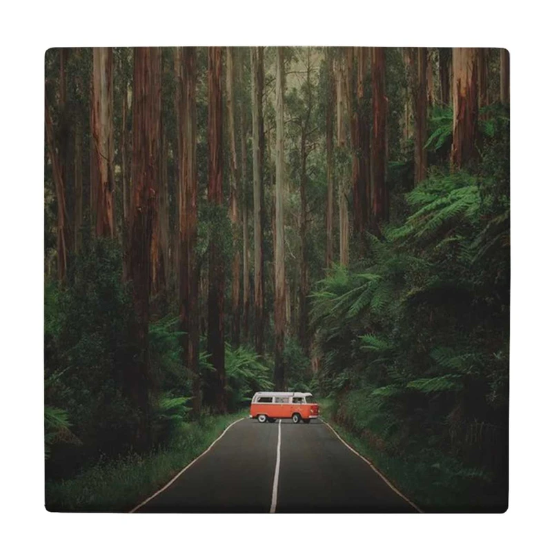  زیر لیوانی  طرح فولکس واگن در جاده جنگلی کد    5925216_4572