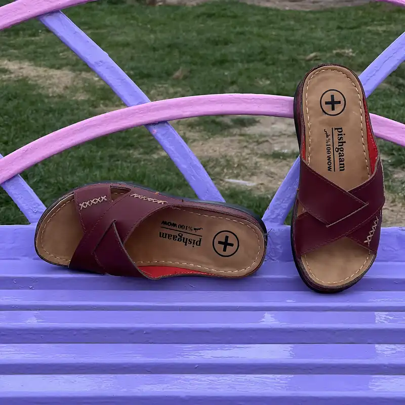 دمپایی زنانه مدل طبی دوختی کد pe-90002